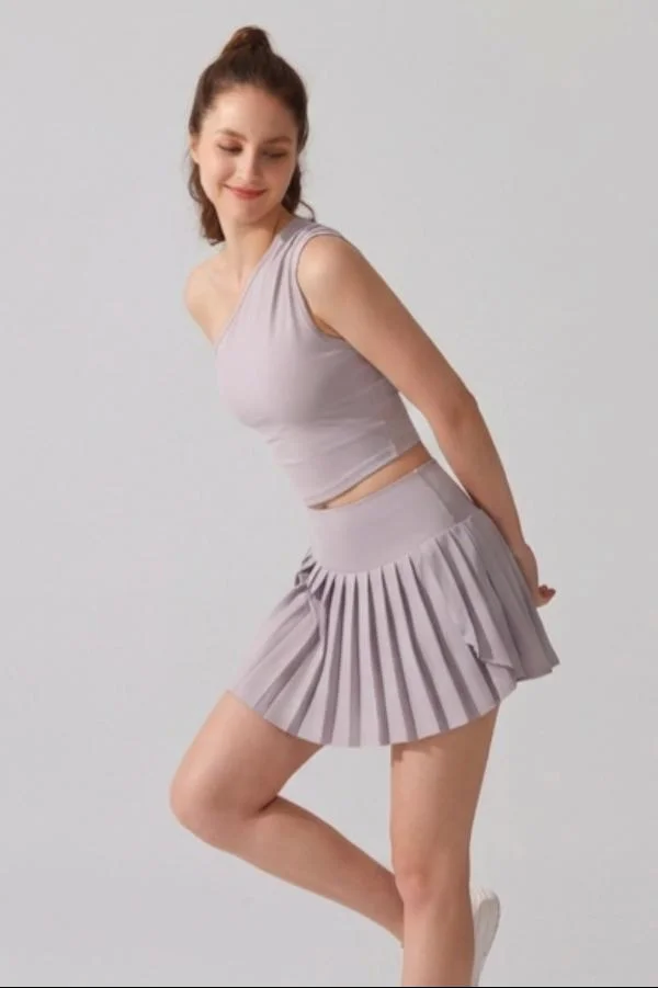 اس في ال Ariana Padel & Tennis Top with Built-in Bra and Removabla Pads