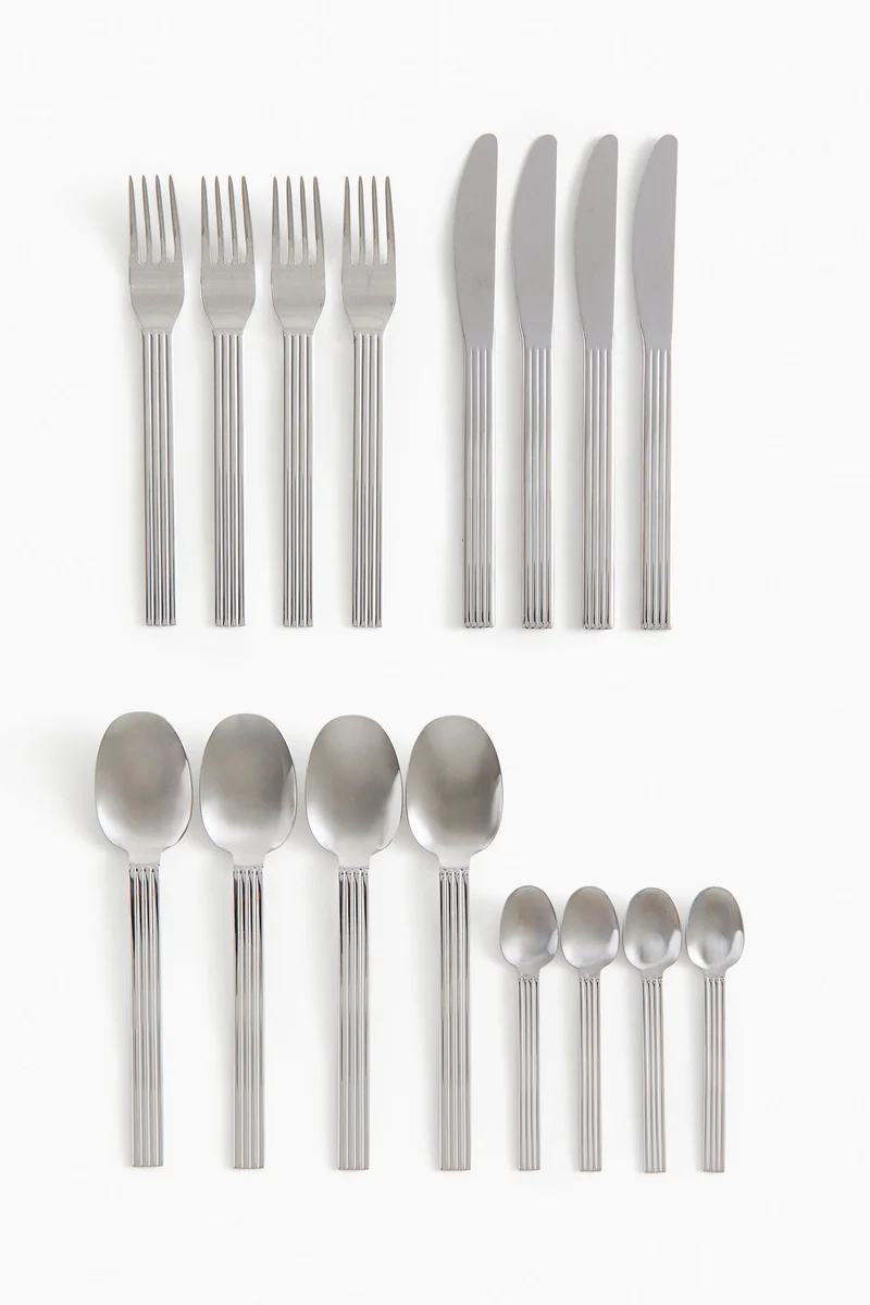 اتش اند ام 16-piece cutlery set