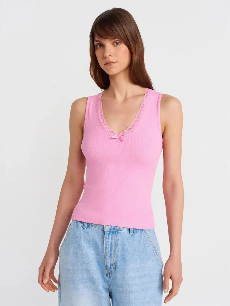 Dilvin DILVIN Sleeveless Lace Ribbed V-neck Blouse
