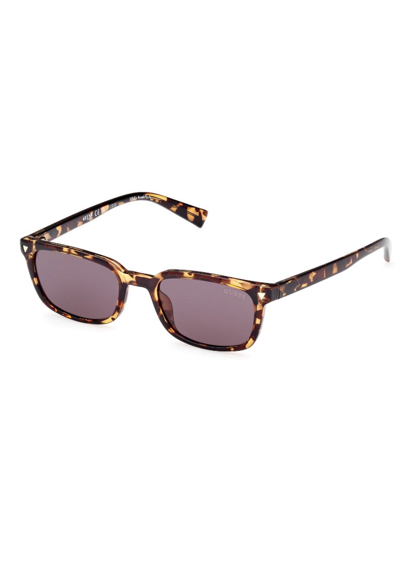 GUESS Unisex UV Protection Rectangular Shape Sunglasses - GU828452A50 - Lens Size: 50 Mm - Dark Havana - Image 1