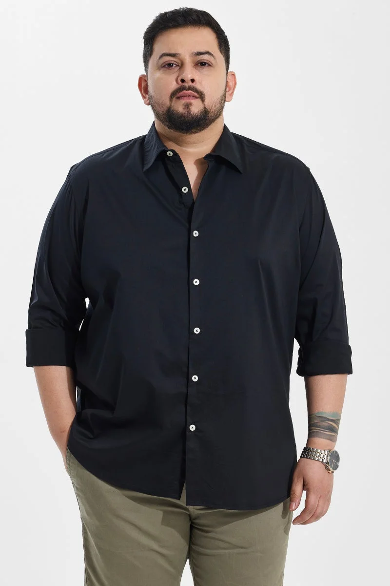 سنيتش قميص أسود مقاس كبير بقصة عادية