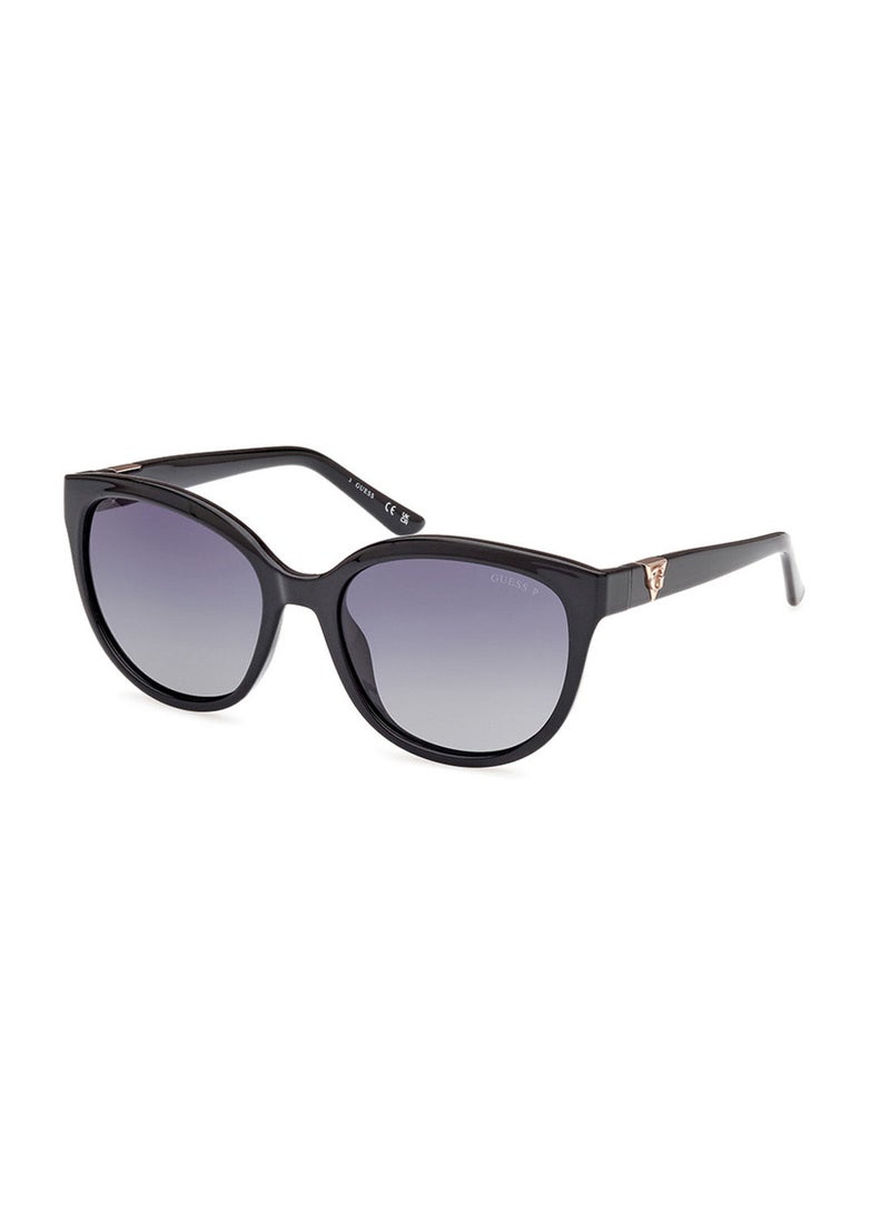 GUESS نظارة شمسية للنساء GU787701D56  - Image 1
