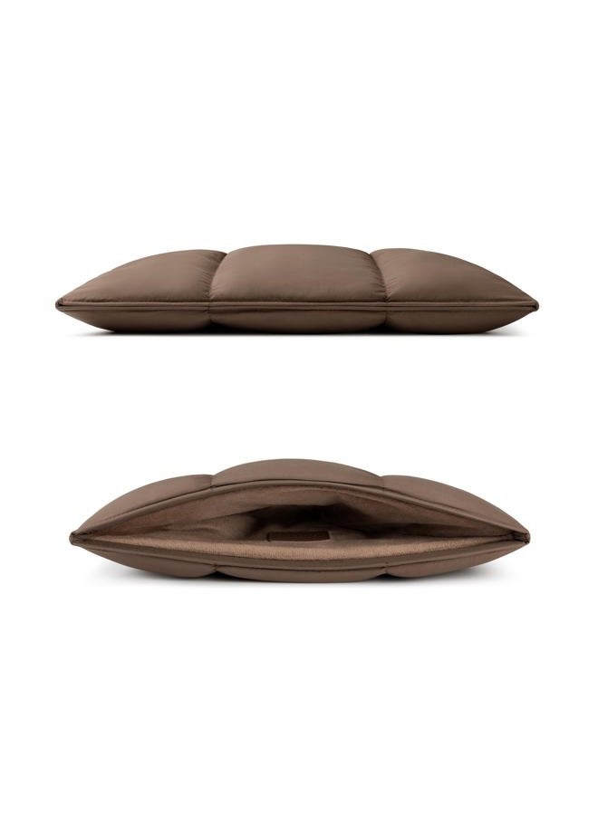 Comfyable حافظة لابتوب منتفخة 15 بوصة 16 بوصة، حقيبة حمل لابتوب مبطنة، حقيبة وسادة متوافقة مع ماك بوك إير 15 بوصة M4 2025 وماك بوك برو 16 بوصة M4 2024، بني موكا - Image 3