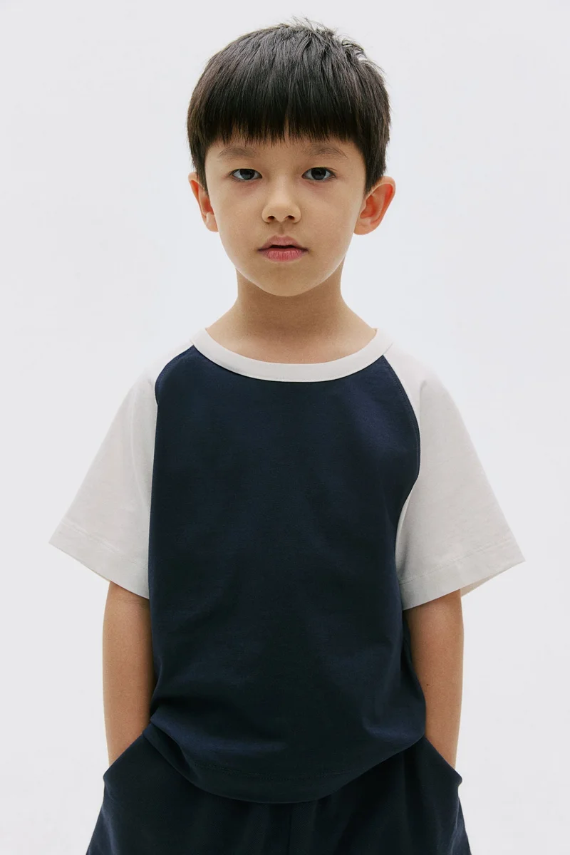 اتش اند ام تي-شيرت من قماش كولماكس®