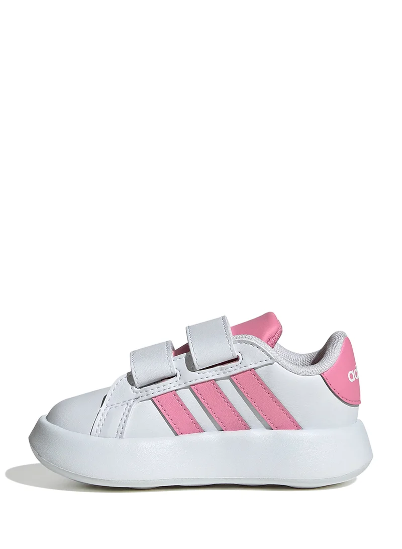 adidas حذاء جراند كورت . للأطفال الرضع
