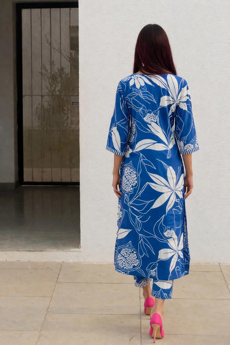 LookMark Women's Floral Printed Kurti Pant Set with 3/4th Sleeves, Calf Length and V-Neck (AZ-LM-OG-KS2144-M) Blue - Image 4