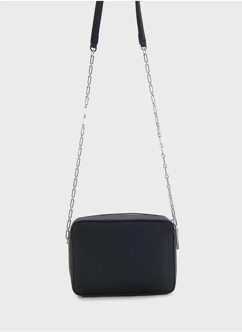 كالفن كلاين Logo Packet Detail Crossbody