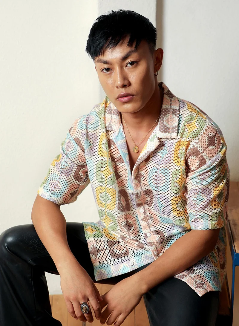 Campus Sutra Campus Sutra Men's Lemon Yellow & Chocolate Brown Geometric Block Oversized Shirt For Casual Wear | Spread Collar | Short Sleeve | Button Closure | Shirt Crafted With Comfort Fit For Everyday Wear