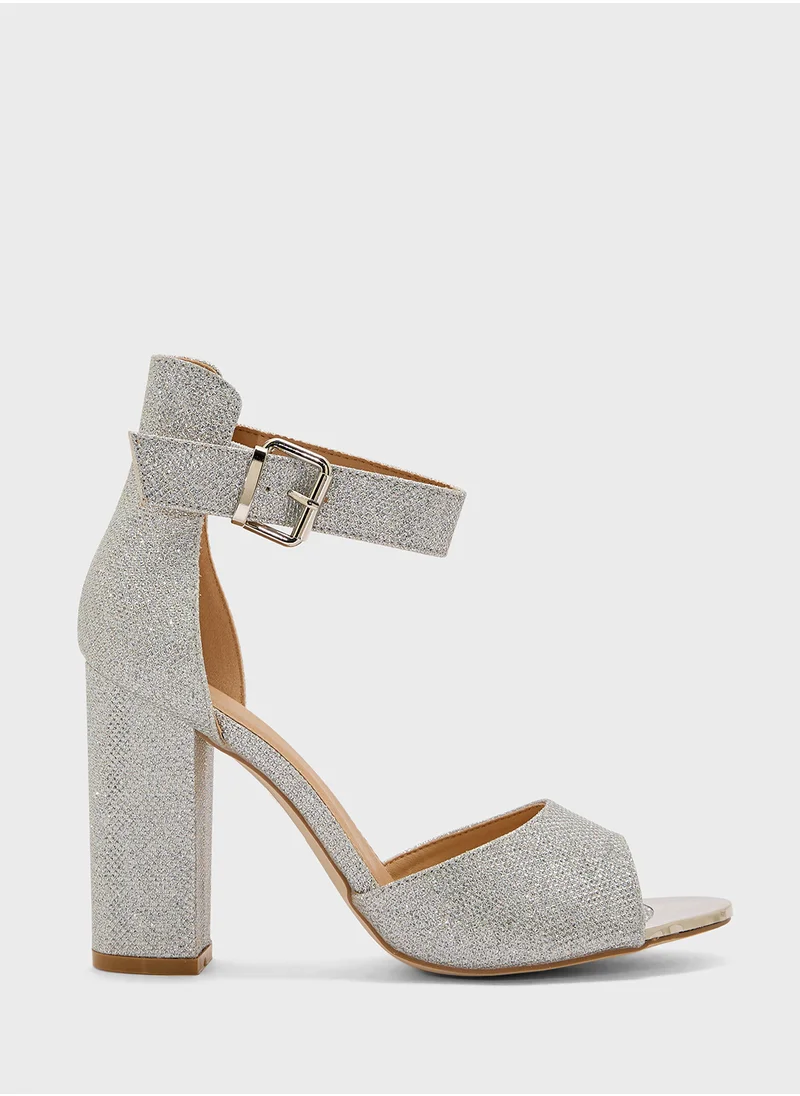 ترافل من نمشي High Block Heel Sandal
