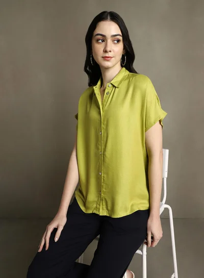 Dennis Lingo Women's Apple Green 100% Rayon Solid Button Down Oversized Shirt