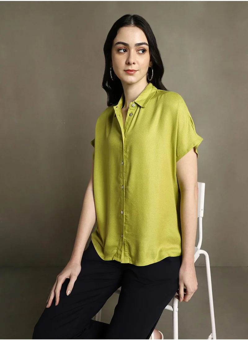 Dennis Lingo Women's Apple Green 100% Rayon Solid Button Down Oversized Shirt