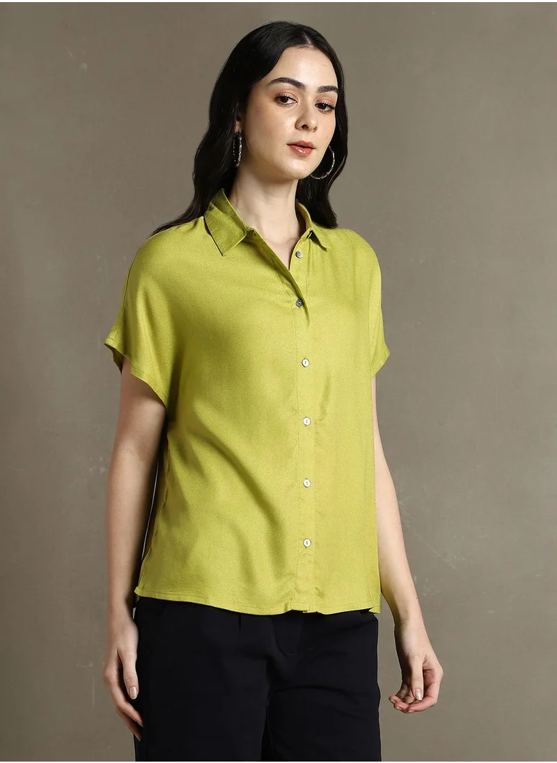 Dennis Lingo Women's Apple Green 100% Rayon Solid Button Down Oversized Shirt