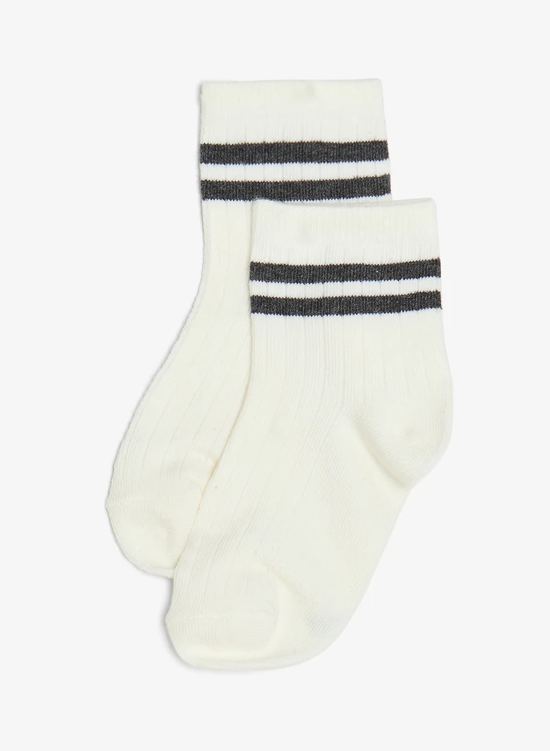 بنياتا خمس جوارب قطنية