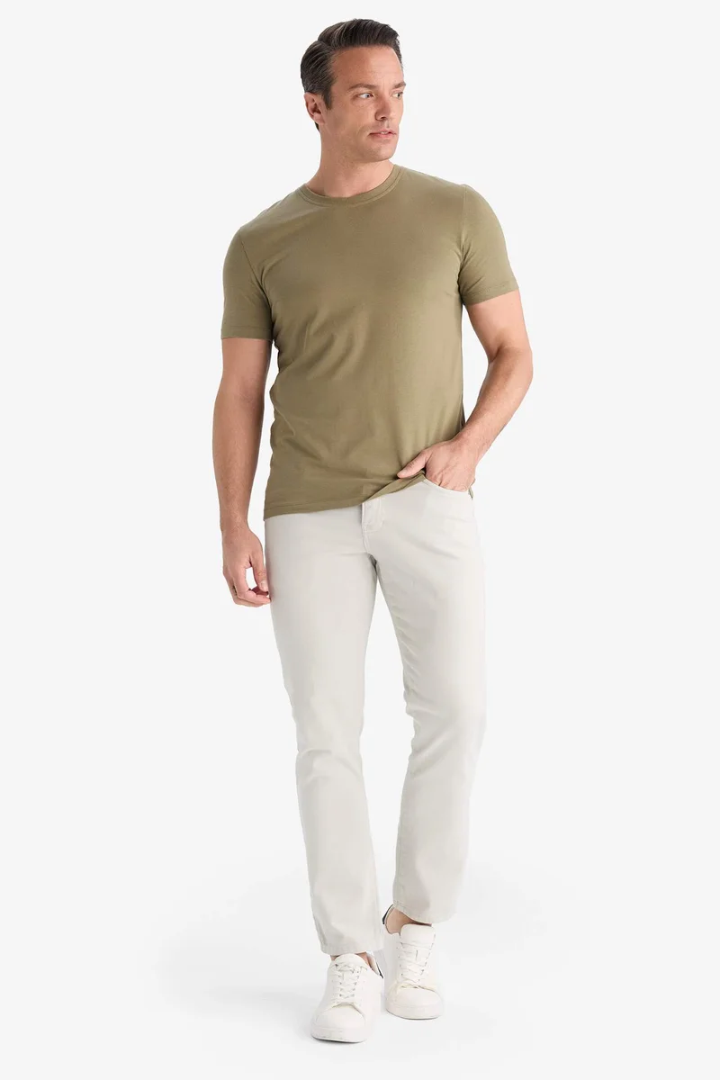 DeFacto Slim Fit Crew Neck Flexible Fabric T-Shirt