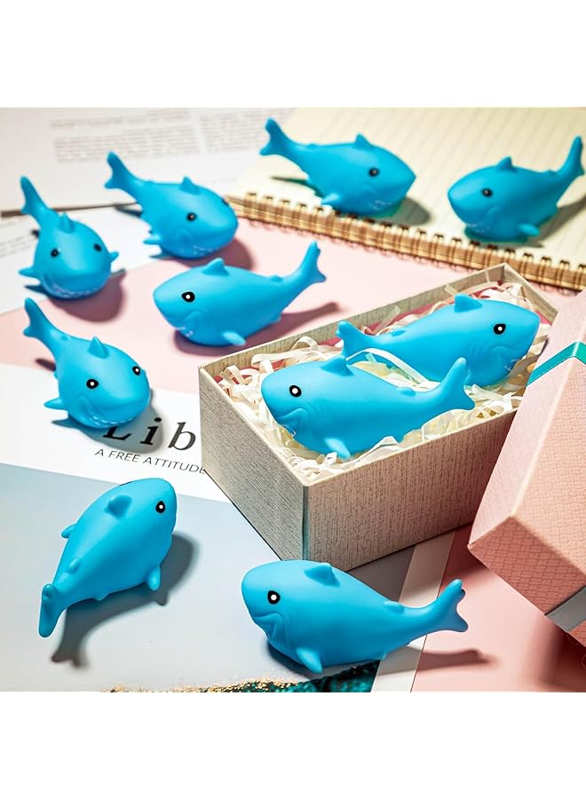 NALACAL أسماك قرش مطاطية للأطفال، ألعاب استحمام على شكل قرش أزرق، أسماك قرش مطاطية صغيرة عائمة تصدر أصوات صرير لحفلات استقبال المولود الجديد، جوائز الكرنفال، تزيين الكيك، ألعاب استحمام على شكل عالم المحيط، هدية للأطفال (25 قطعة) - Image 5