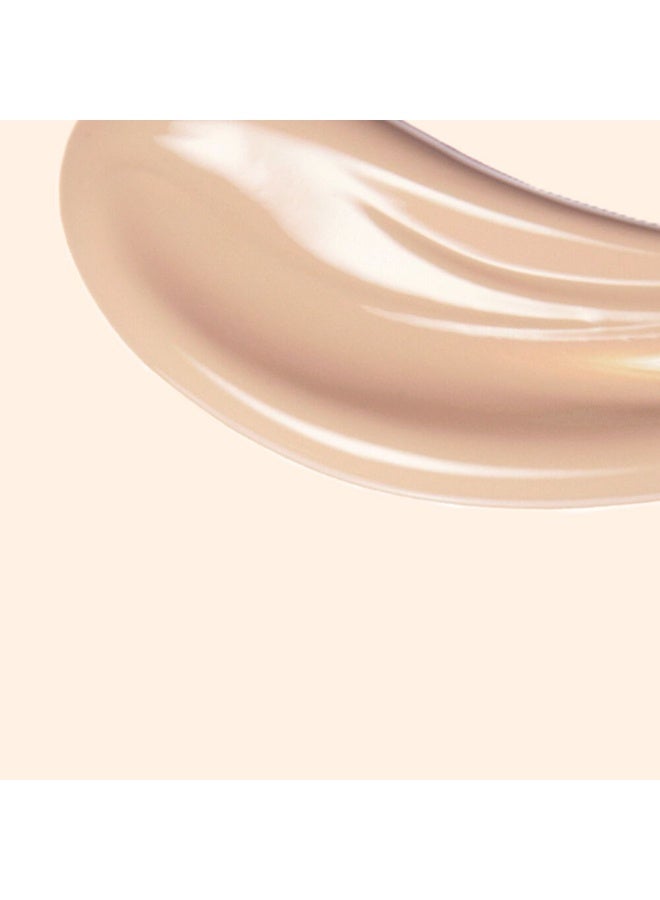 Clarins Instant Concealer in shade 01 (Yellow-Beige/Light). - Image 3