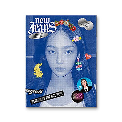 dreamus NewJeans 1st EP New Jeans album Bluebook ver MINJI - Image 1