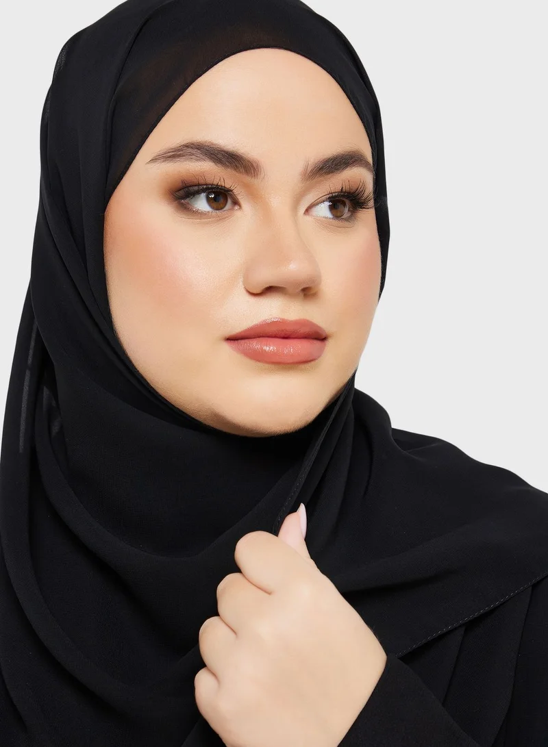 Hayas Closet Curve Embellished Detail Abaya