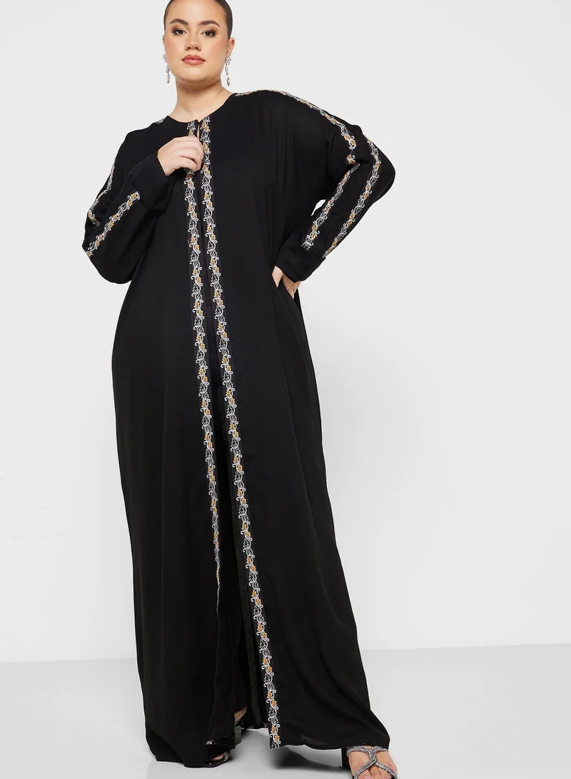 Hayas Closet Curve Embellished Detail Abaya