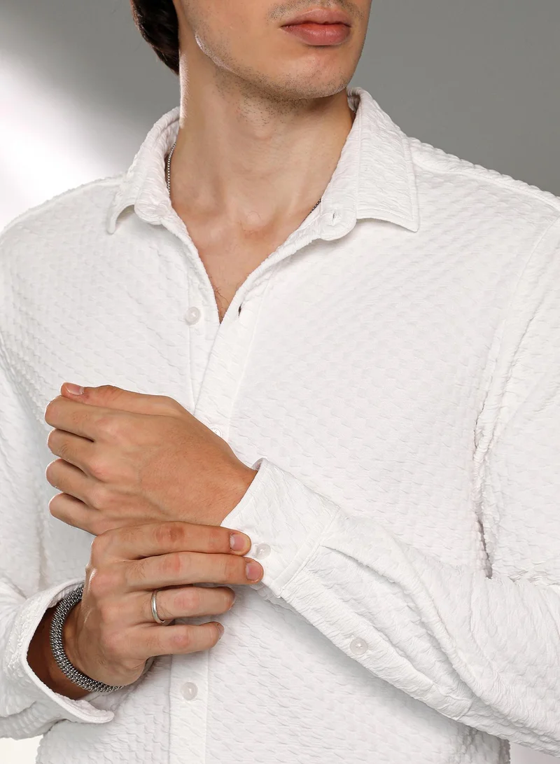 Campus Sutra Men's Daisy White Cubic-Textured Shirt