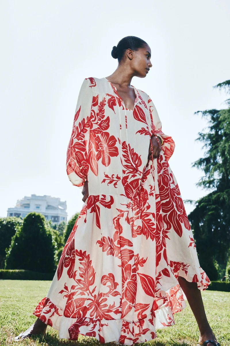 H&M Voluminous dress