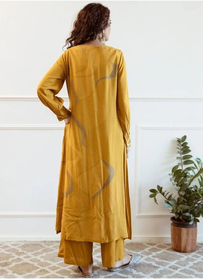 آي شين Palazzo Women Yellow Rayon Kurta Set with Embroidered pattern Tunic and Palazzo features a Round neckline and Three-Fourth Sleeve secured with Elastic closure and styled in Straight Fit ideal for Festive moments — crafted to elevate your special moments.