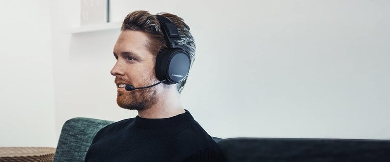 steelseries سماعة الألعاب اللاسلكية SteelSeries Arctis Pro - مكبرات صوت عالية الدقة - تقنية لاسلكية مزدوجة (2.4G وبلوتوث) - نظام بطارية مزدوجة - Image 4