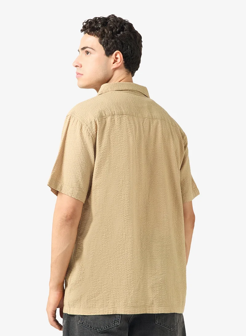 ريبلز مع نمشي Mens Resort Collar Relaxed Fit Shirt
