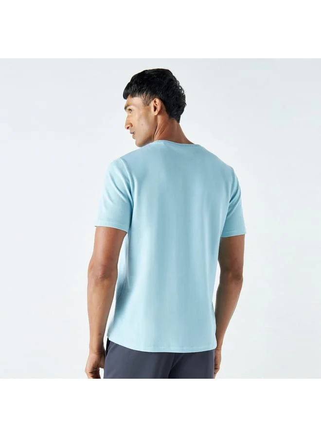 Iconic Iconic Textured T-shirt with Crew Neck and Short Sleeves