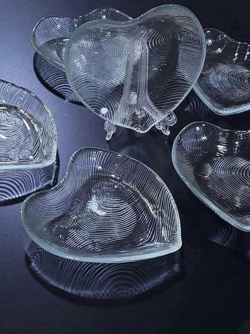 Heart Shape 6 Plates Set - Image 1