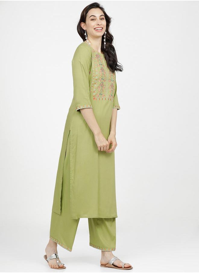 Vishudh Women Green Yoke Design Keyhole Neck Thread Work Kurta by Styli  - Image 5