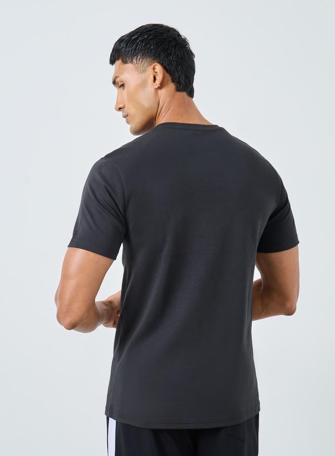 Styli Black Solid Crew Neck T-Shirt - Image 4