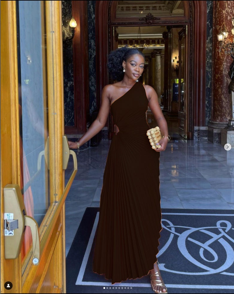 Four-sided elastic pleated dress wish Amazon fashion womens one-shoulder hollow-out small skirt solid color African skirt Black