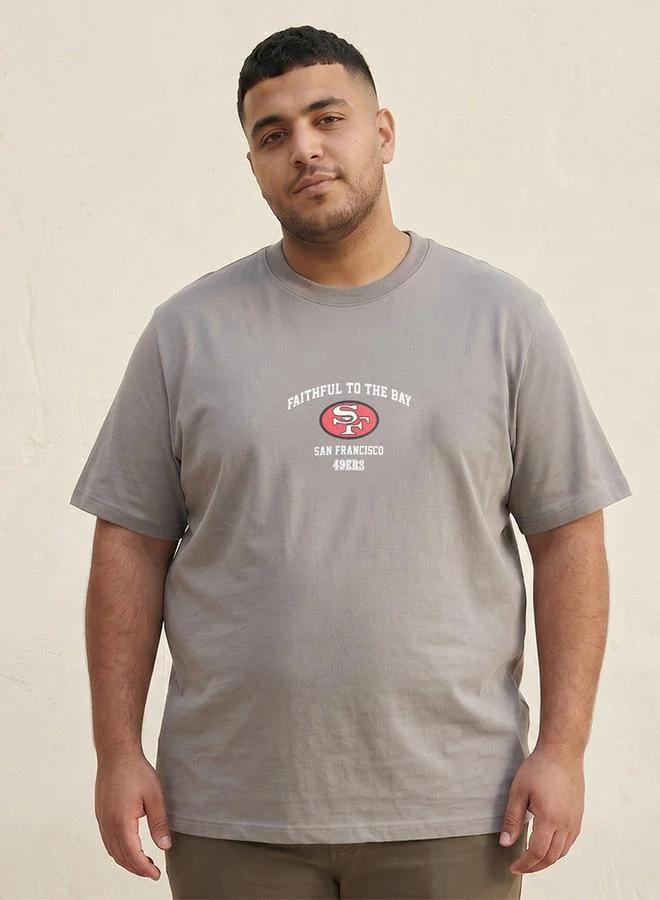 CHARACTER CORE GRAPHIC TEE
