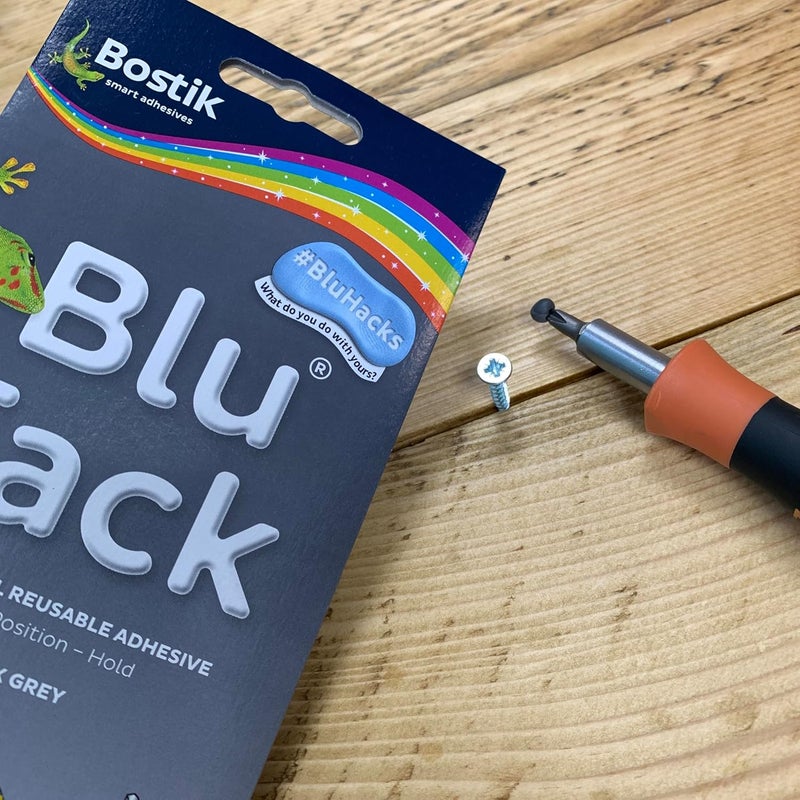 بوستيك لاصق بلو تاك متعدد الأغراض وقابل لإعادة الاستخدام - رمادي غامق 68 جم - Image 3