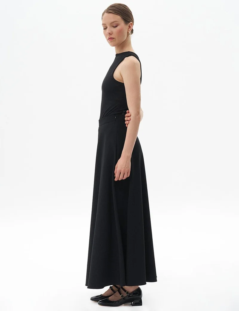 Kayra Basic Flared Skirt Black