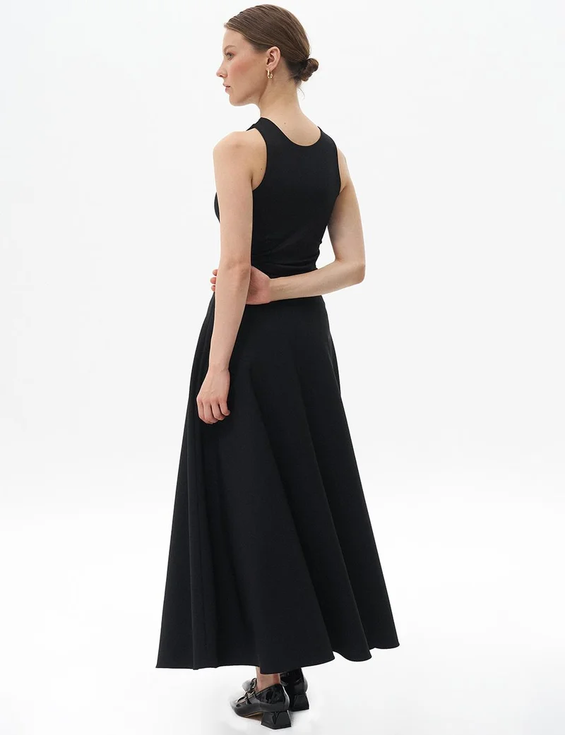Kayra Basic Flared Skirt Black