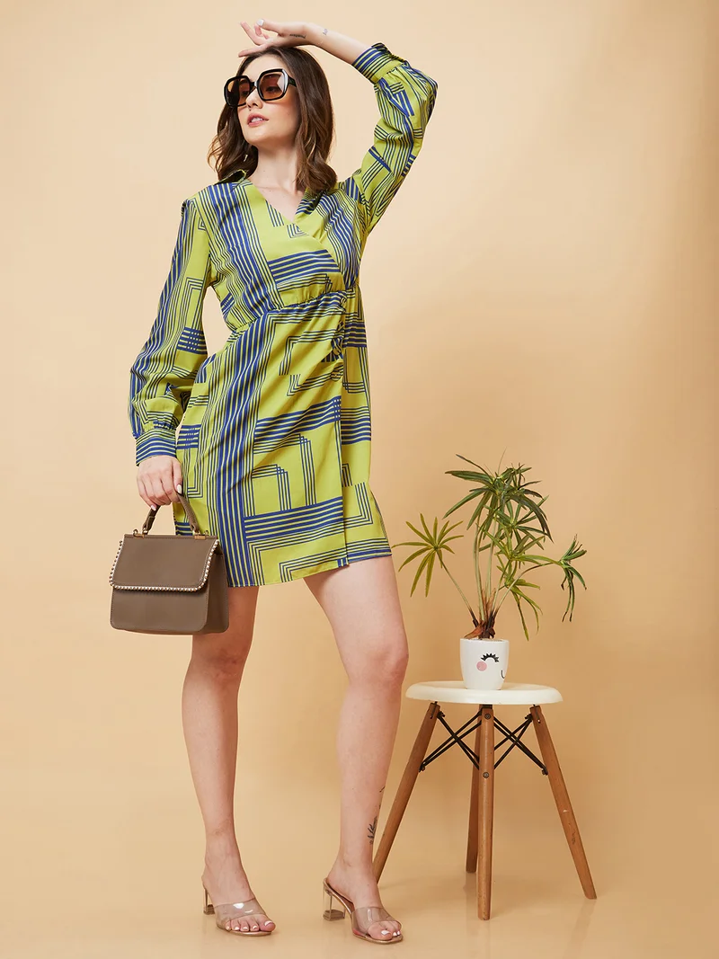 globus Women Green Geometric Printed Long Sleeves Warp Dress