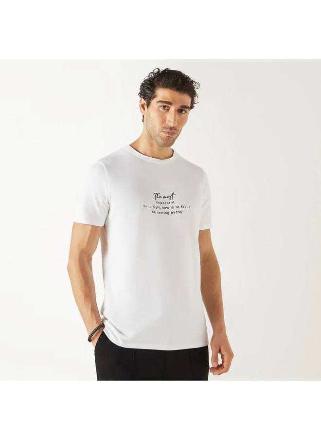 Iconic Iconic Typographic Print T-shirt with Short Sleeves