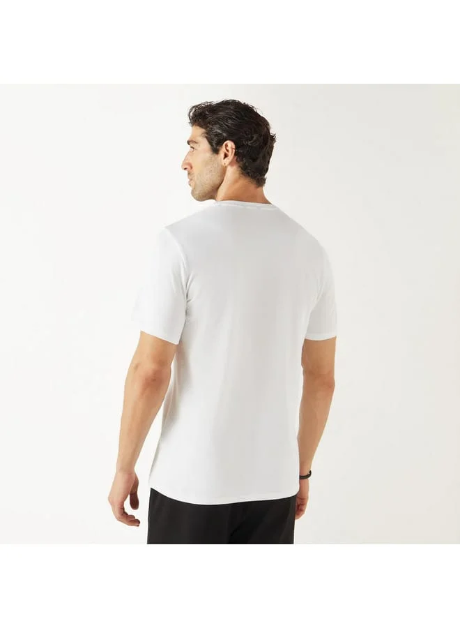 Iconic Iconic Typographic Print T-shirt with Short Sleeves