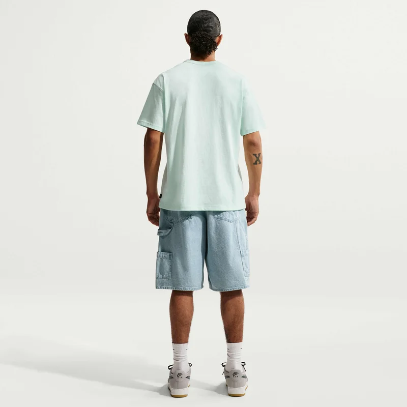 Nike Green Men's Sportswear Premium Essentials T-Shirt for Men | Best Price UAE