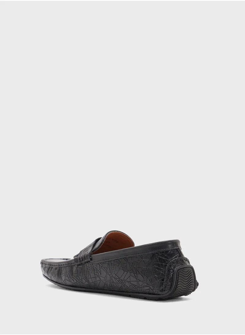 Robert Wood Genuine Leather Tassel Detail Loafers