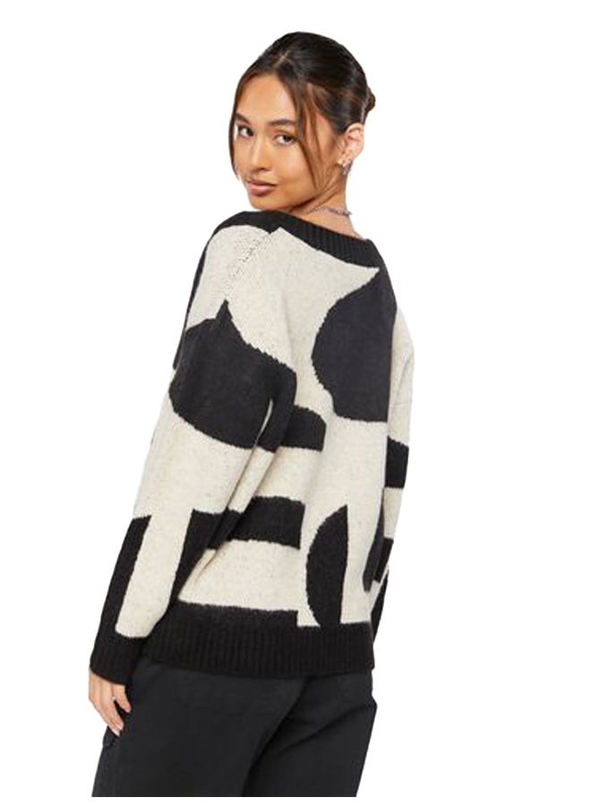 FOREVER 21 Abstract Print V-Neck Sweater  - Image 5