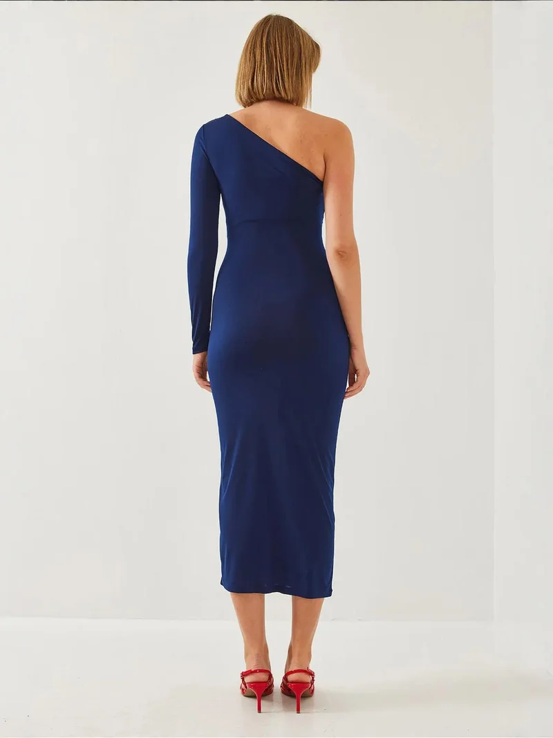 بيانكو لوتشي فستان ميدي مكشكش بياقة غير متماثلة من لوكسي