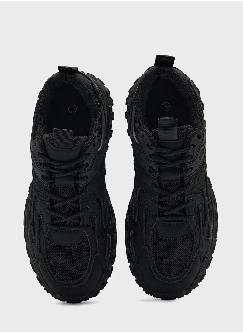 ترافل من نمشي Women'S Low Top Chunky Sneaker