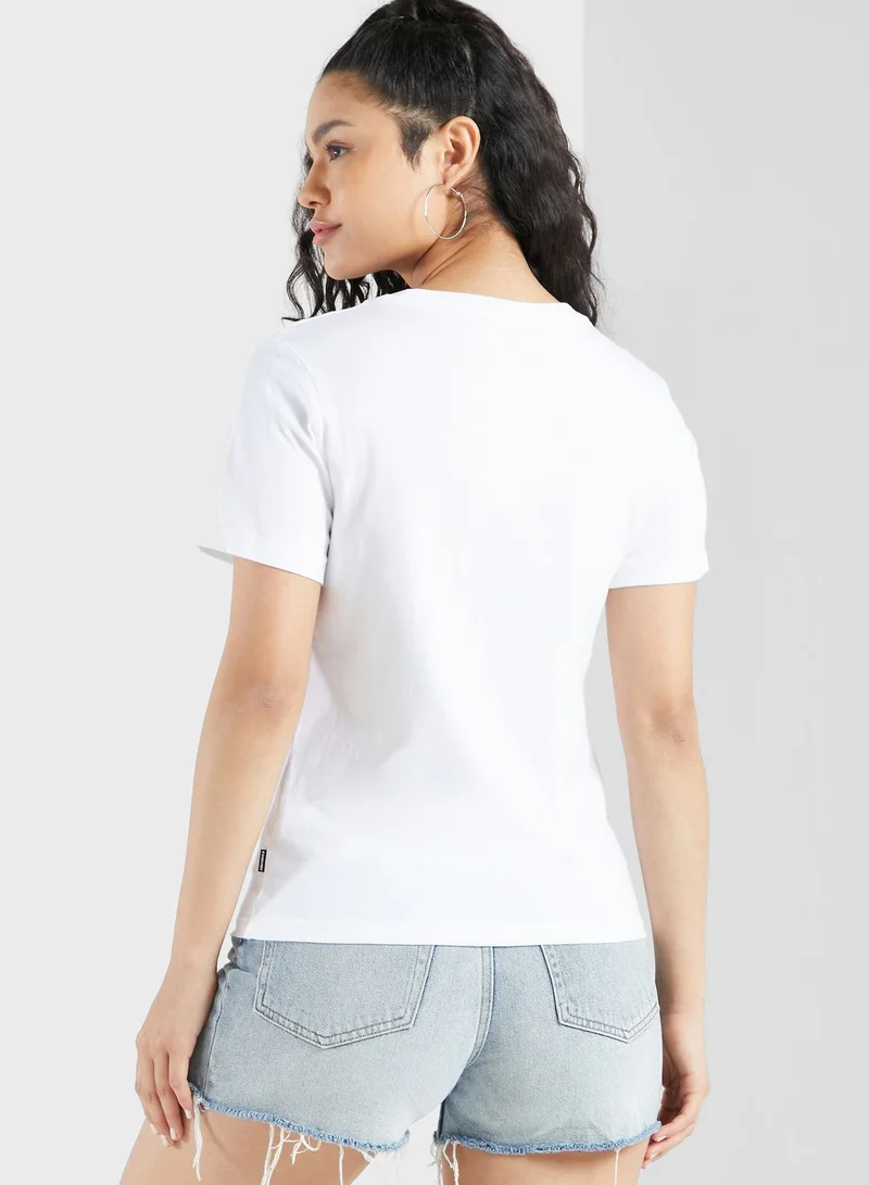 CONVERSE Valentine's Day Heart T-Shirt