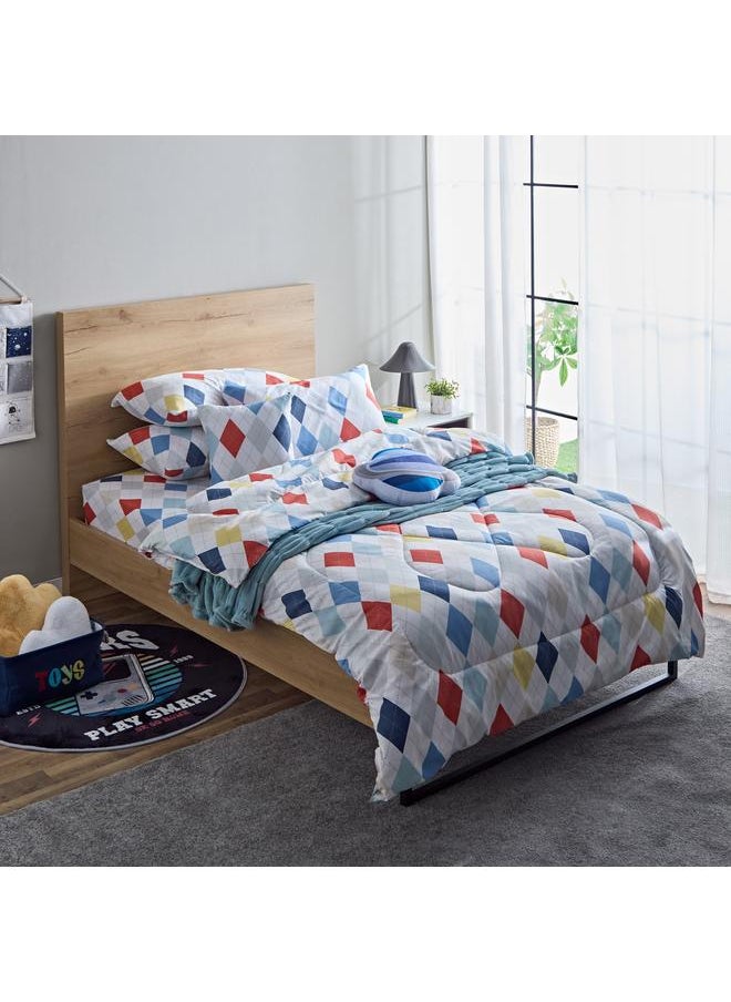 Twin Plaid Microfibre Reversible Comforter 160X220 Cm - pzsku/ZE9093694A8326057F197Z/45/_/1720281168/7407a9de-904e-466b-8c44-c5118e96a8e3