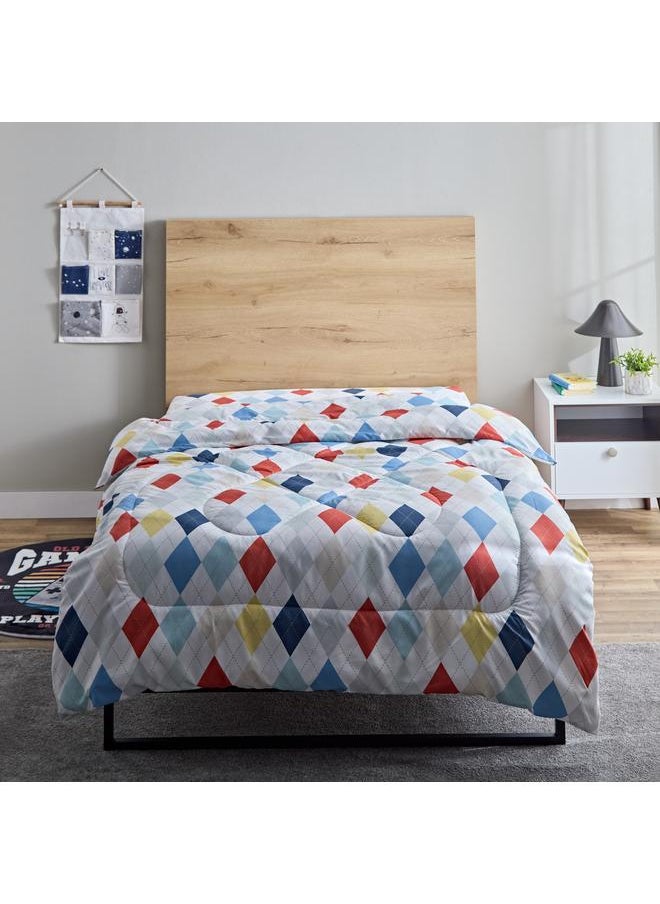 Twin Plaid Microfibre Reversible Comforter 160X220 Cm - pzsku/ZE9093694A8326057F197Z/45/_/1720281168/7ff77dd1-ffc0-454e-abed-815dd151ecf3