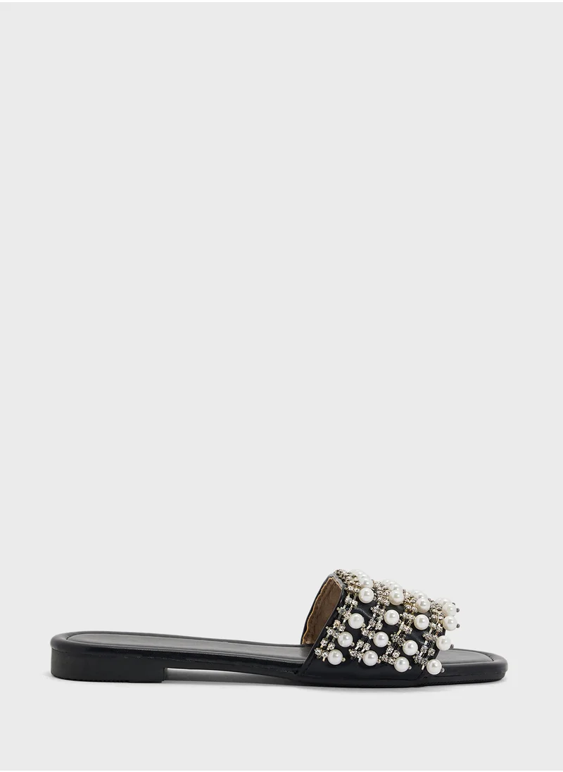ترافل من نمشي Pearl Embellished Flat Sandal