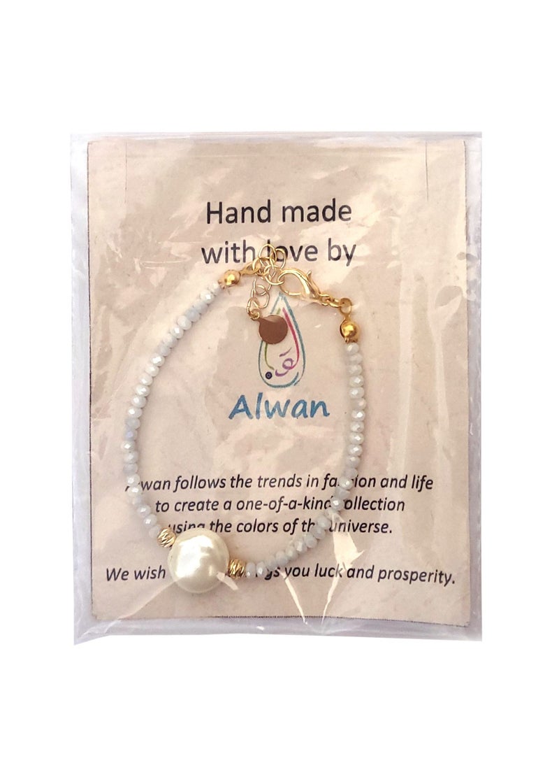 Alwan Crystal Bracelet with a Majorca Style Pearl - Image 4